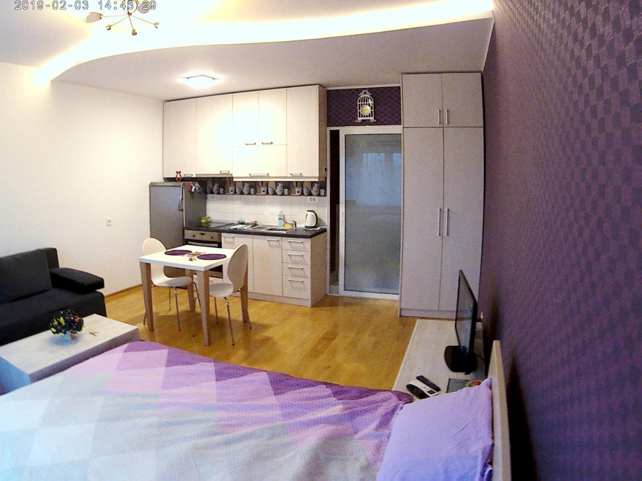 Sara - Modern Apartment In The City Center Novi Sad Exterior foto